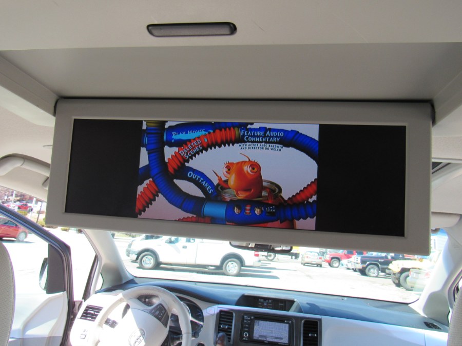 2014 Toyota Sienna XLE, available for sale in Worcester, Massachusetts | Hilario's Auto Sales Inc.. Worcester, Massachusetts 2014 Toyota Sienna XLE, available for sale in Worcester, Massachusetts | Hilario's Auto Sales Inc.. Worcester, Massachusetts