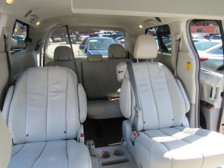 2014 Toyota Sienna XLE, available for sale in Worcester, Massachusetts | Hilario's Auto Sales Inc.. Worcester, Massachusetts 2014 Toyota Sienna XLE, available for sale in Worcester, Massachusetts | Hilario's Auto Sales Inc.. Worcester, Massachusetts