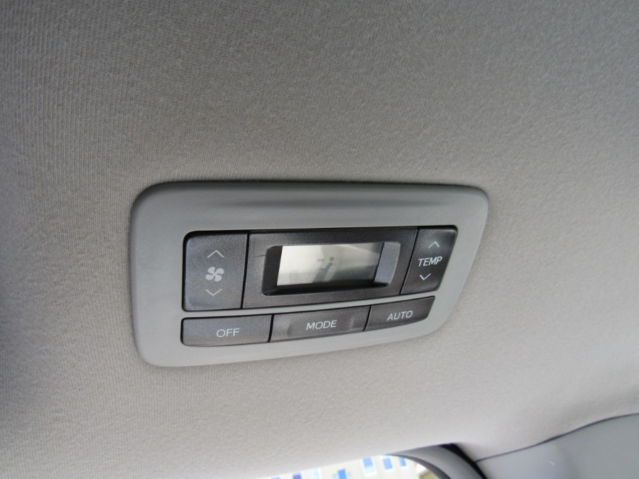 2014 Toyota Sienna XLE, available for sale in Worcester, Massachusetts | Hilario's Auto Sales Inc.. Worcester, Massachusetts 2014 Toyota Sienna XLE, available for sale in Worcester, Massachusetts | Hilario's Auto Sales Inc.. Worcester, Massachusetts