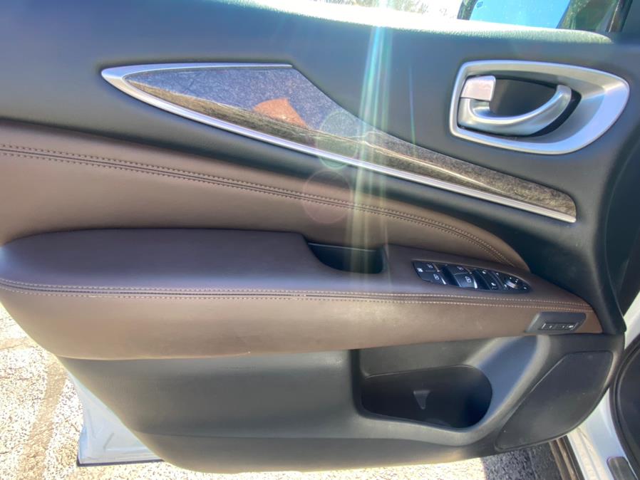 2015 INFINITI QX60 AWD 4dr, available for sale in Bridgeport, Connecticut | CT Auto. Bridgeport, Connecticut 2015 INFINITI QX60 AWD 4dr, available for sale in Bridgeport, Connecticut | CT Auto. Bridgeport, Connecticut