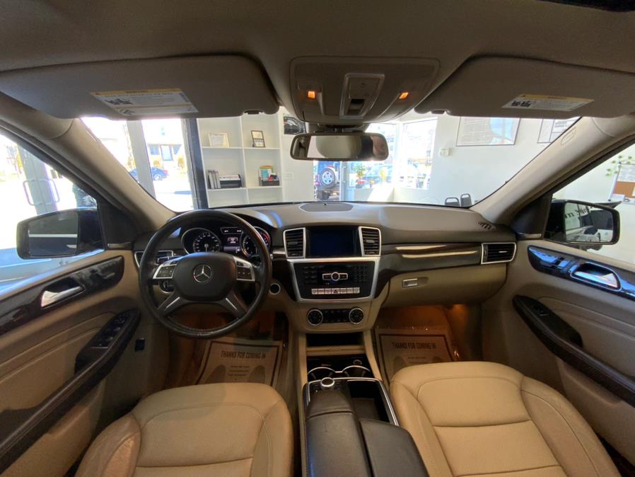 2015 Mercedes-Benz M-Class 4MATIC 4dr ML350, available for sale in Hartford, Connecticut | Franklin Motors Auto Sales LLC. Hartford, Connecticut 2015 Mercedes-Benz M-Class 4MATIC 4dr ML350, available for sale in Hartford, Connecticut | Franklin Motors Auto Sales LLC. Hartford, Connecticut