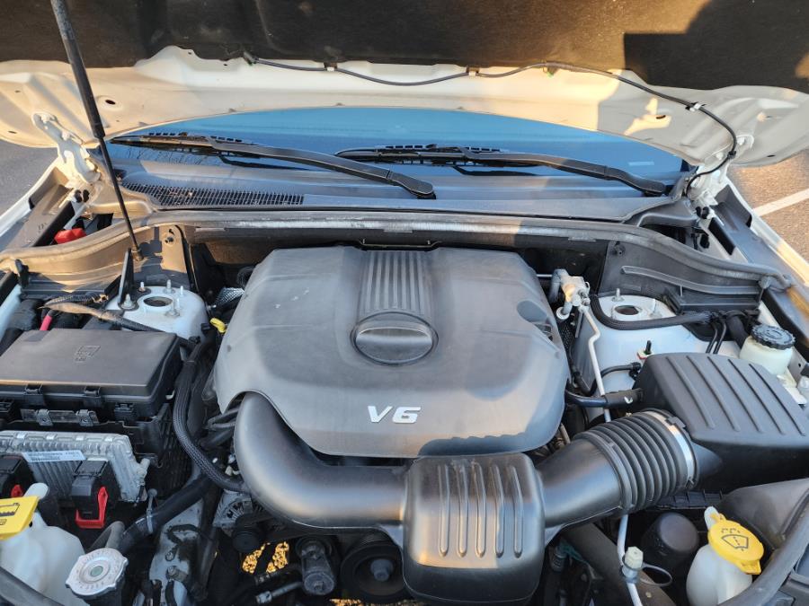 2015 Jeep Grand Cherokee 4WD 4dr Limited, available for sale in Springfield, Massachusetts | Fast Lane Auto Sales & Service, Inc. . Springfield, Massachusetts 2015 Jeep Grand Cherokee 4WD 4dr Limited, available for sale in Springfield, Massachusetts | Fast Lane Auto Sales & Service, Inc. . Springfield, Massachusetts