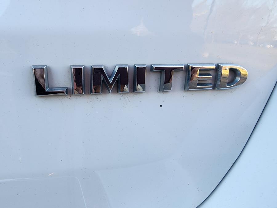 2015 Jeep Grand Cherokee 4WD 4dr Limited, available for sale in Springfield, Massachusetts | Fast Lane Auto Sales & Service, Inc. . Springfield, Massachusetts 2015 Jeep Grand Cherokee 4WD 4dr Limited, available for sale in Springfield, Massachusetts | Fast Lane Auto Sales & Service, Inc. . Springfield, Massachusetts