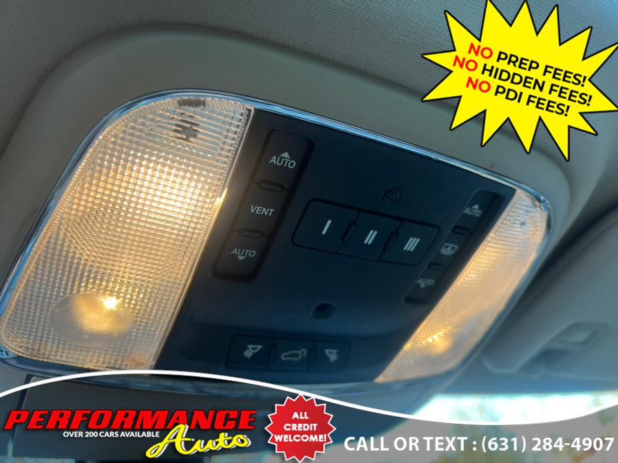 2011 Jeep Grand Cherokee 4WD 4dr Overland, available for sale in Bohemia, New York | Performance Auto Inc. Bohemia, New York 2011 Jeep Grand Cherokee 4WD 4dr Overland, available for sale in Bohemia, New York | Performance Auto Inc. Bohemia, New York