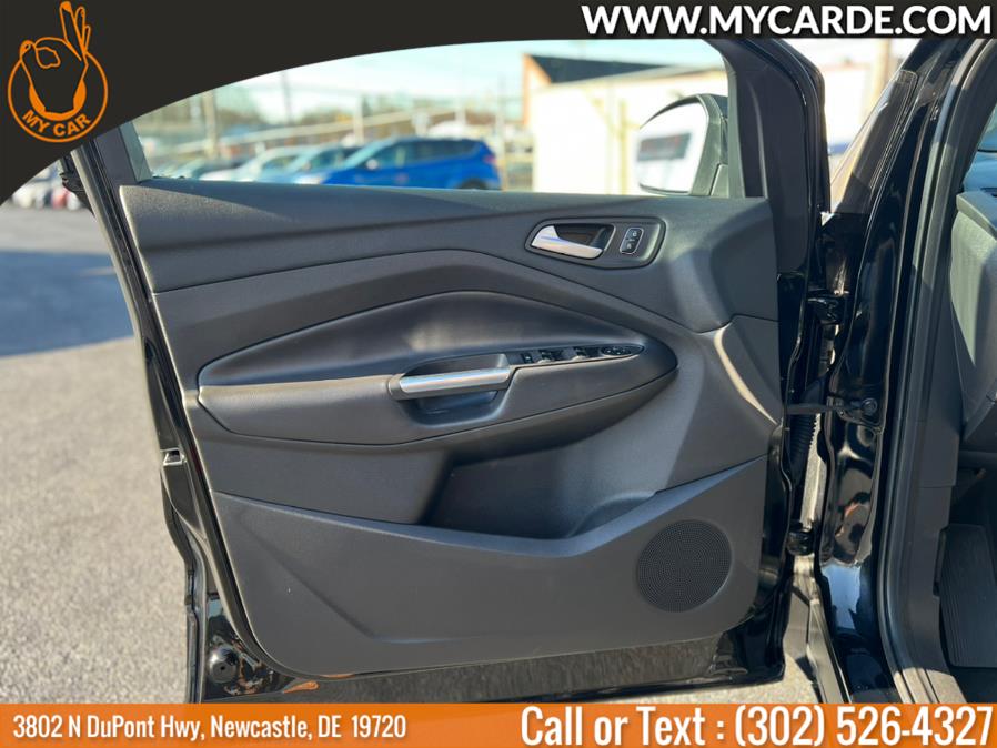 2017 Ford Escape SE 4WD, available for sale in Newcastle, Delaware | My Car. Newcastle, Delaware 2017 Ford Escape SE 4WD, available for sale in Newcastle, Delaware | My Car. Newcastle, Delaware
