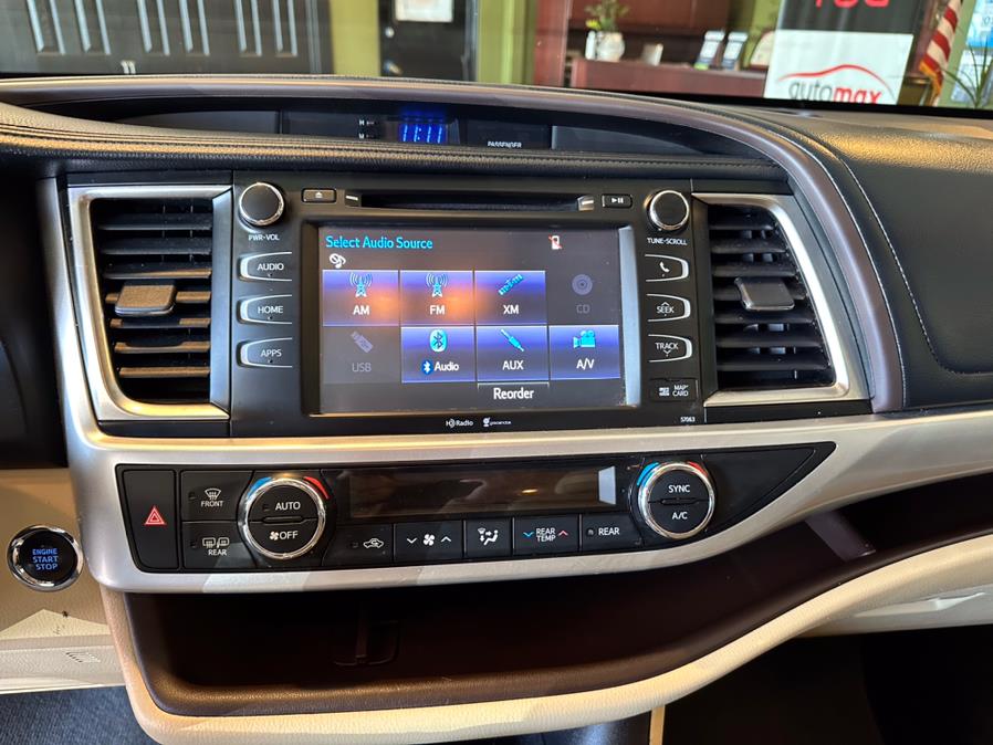 2015 Toyota Highlander AWD 4dr V6 XLE (Natl), available for sale in West Hartford, Connecticut | AutoMax. West Hartford, Connecticut 2015 Toyota Highlander AWD 4dr V6 XLE (Natl), available for sale in West Hartford, Connecticut | AutoMax. West Hartford, Connecticut