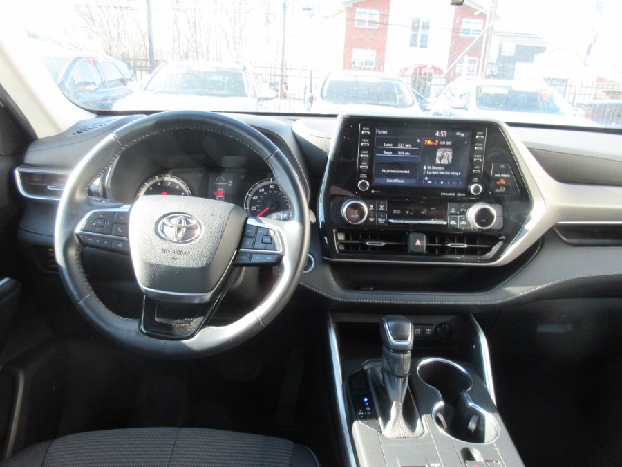 2021 Toyota Highlander LE FWD (Natl), available for sale in Linden, New Jersey | Route 27 Auto Mall. Linden, New Jersey 2021 Toyota Highlander LE FWD (Natl), available for sale in Linden, New Jersey | Route 27 Auto Mall. Linden, New Jersey