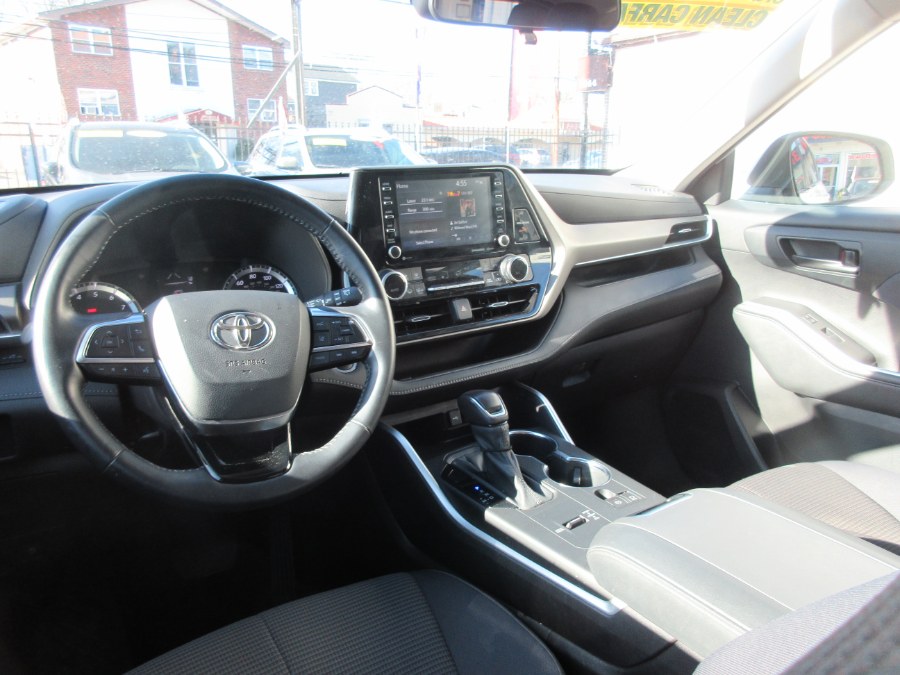 2021 Toyota Highlander LE FWD (Natl), available for sale in Linden, New Jersey | Route 27 Auto Mall. Linden, New Jersey 2021 Toyota Highlander LE FWD (Natl), available for sale in Linden, New Jersey | Route 27 Auto Mall. Linden, New Jersey