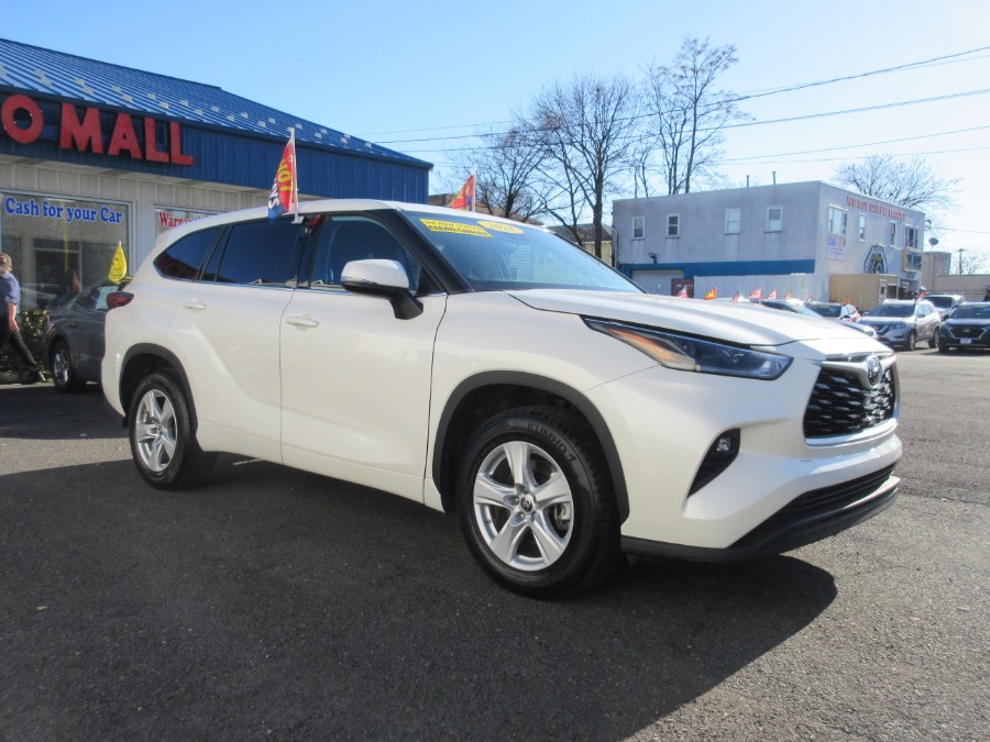 2021 Toyota Highlander LE FWD (Natl), available for sale in Linden, New Jersey | Route 27 Auto Mall. Linden, New Jersey 2021 Toyota Highlander LE FWD (Natl), available for sale in Linden, New Jersey | Route 27 Auto Mall. Linden, New Jersey