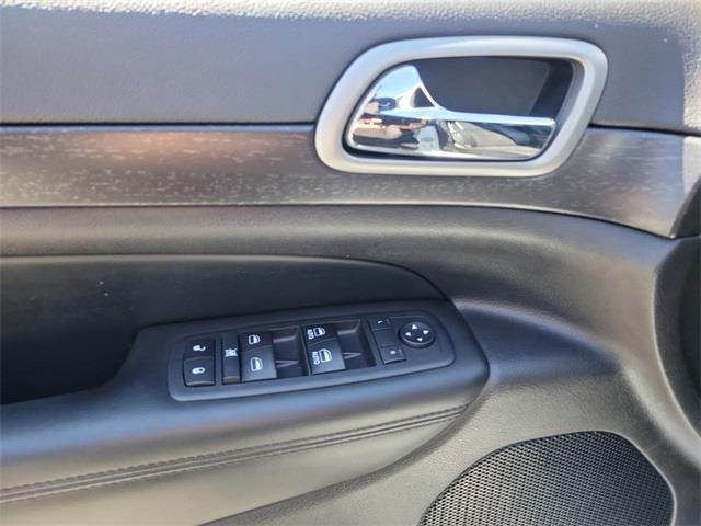 2018 Jeep Grand Cherokee Altitude, available for sale in Avon, Connecticut | Sullivan Automotive Group. Avon, Connecticut 2018 Jeep Grand Cherokee Altitude, available for sale in Avon, Connecticut | Sullivan Automotive Group. Avon, Connecticut