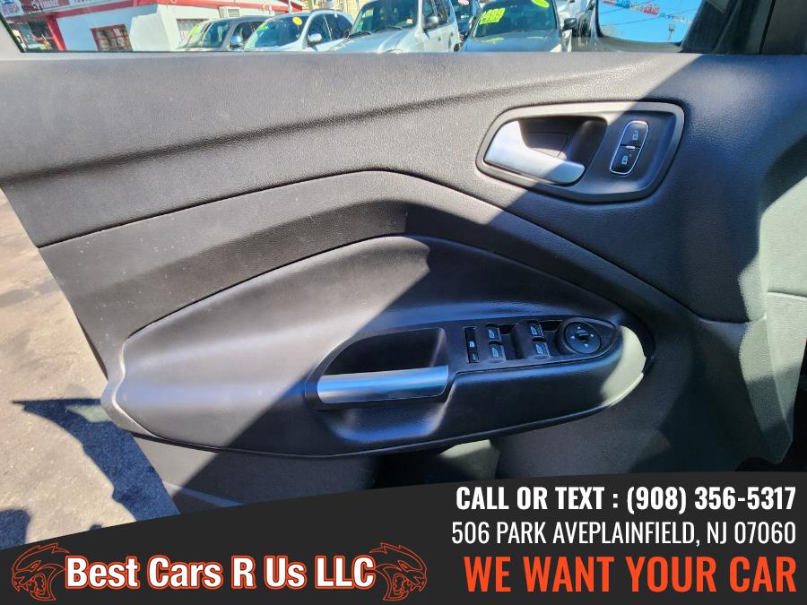 2019 Ford Escape SE FWD, available for sale in Plainfield, New Jersey | Best Cars R Us LLC. Plainfield, New Jersey 2019 Ford Escape SE FWD, available for sale in Plainfield, New Jersey | Best Cars R Us LLC. Plainfield, New Jersey