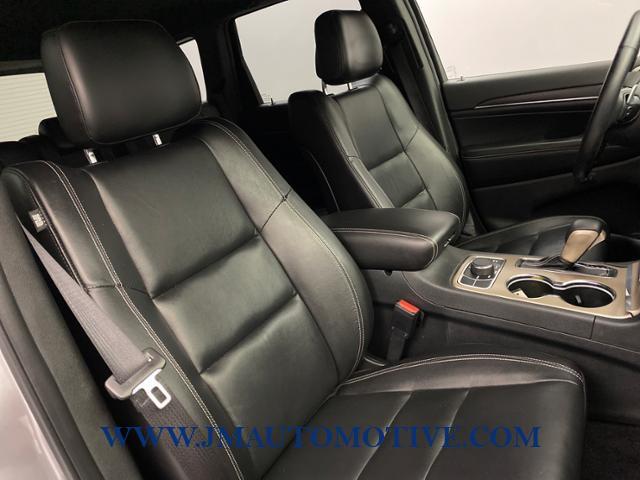 2017 Jeep Grand Cherokee Limited 4x4, available for sale in Naugatuck, Connecticut | J&M Automotive Sls&Svc LLC. Naugatuck, Connecticut 2017 Jeep Grand Cherokee Limited 4x4, available for sale in Naugatuck, Connecticut | J&M Automotive Sls&Svc LLC. Naugatuck, Connecticut