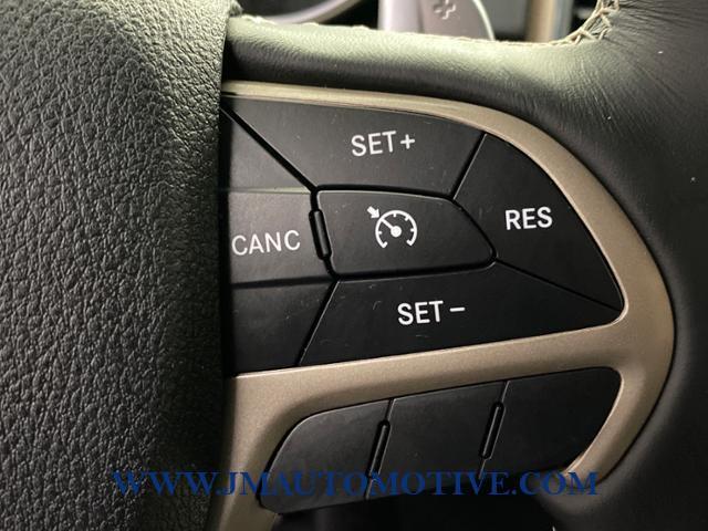 2017 Jeep Grand Cherokee Limited 4x4, available for sale in Naugatuck, Connecticut | J&M Automotive Sls&Svc LLC. Naugatuck, Connecticut 2017 Jeep Grand Cherokee Limited 4x4, available for sale in Naugatuck, Connecticut | J&M Automotive Sls&Svc LLC. Naugatuck, Connecticut