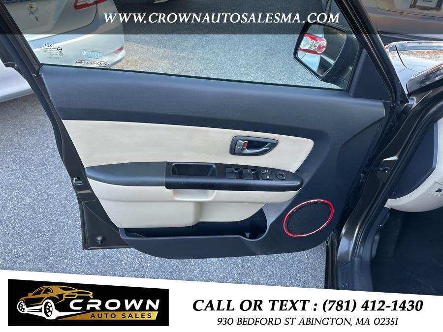 2010 Kia Soul 5dr Wgn Auto Sport, available for sale in Abington, Massachusetts | Crown Auto Sales. Abington, Massachusetts 2010 Kia Soul 5dr Wgn Auto Sport, available for sale in Abington, Massachusetts | Crown Auto Sales. Abington, Massachusetts