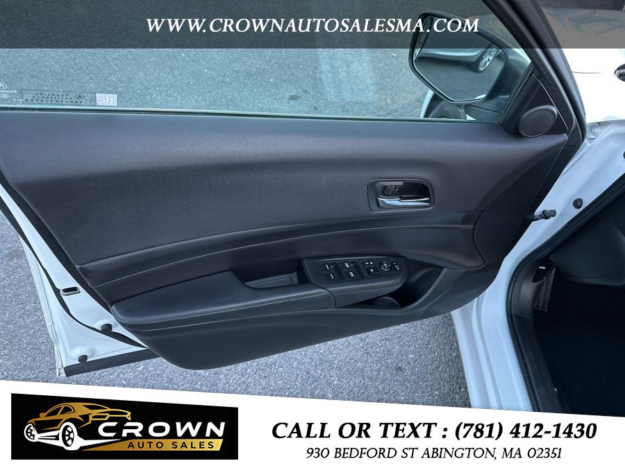 2014 Acura ILX 4dr Sdn 2.0L Tech Pkg, available for sale in Abington, Massachusetts | Crown Auto Sales. Abington, Massachusetts 2014 Acura ILX 4dr Sdn 2.0L Tech Pkg, available for sale in Abington, Massachusetts | Crown Auto Sales. Abington, Massachusetts