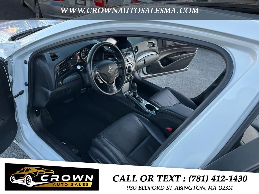 2014 Acura ILX 4dr Sdn 2.0L Tech Pkg, available for sale in Abington, Massachusetts | Crown Auto Sales. Abington, Massachusetts 2014 Acura ILX 4dr Sdn 2.0L Tech Pkg, available for sale in Abington, Massachusetts | Crown Auto Sales. Abington, Massachusetts