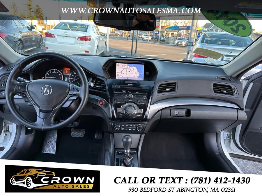 2014 Acura ILX 4dr Sdn 2.0L Tech Pkg, available for sale in Abington, Massachusetts | Crown Auto Sales. Abington, Massachusetts 2014 Acura ILX 4dr Sdn 2.0L Tech Pkg, available for sale in Abington, Massachusetts | Crown Auto Sales. Abington, Massachusetts