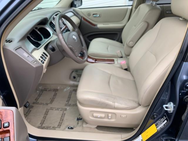 2007 Toyota Highlander Limited w/3rd Row, available for sale in Forestville, Maryland | Valentine Motor Company. Forestville, Maryland 2007 Toyota Highlander Limited w/3rd Row, available for sale in Forestville, Maryland | Valentine Motor Company. Forestville, Maryland