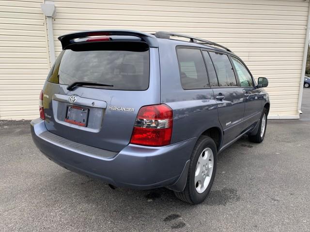 2007 Toyota Highlander Limited w/3rd Row, available for sale in Forestville, Maryland | Valentine Motor Company. Forestville, Maryland 2007 Toyota Highlander Limited w/3rd Row, available for sale in Forestville, Maryland | Valentine Motor Company. Forestville, Maryland