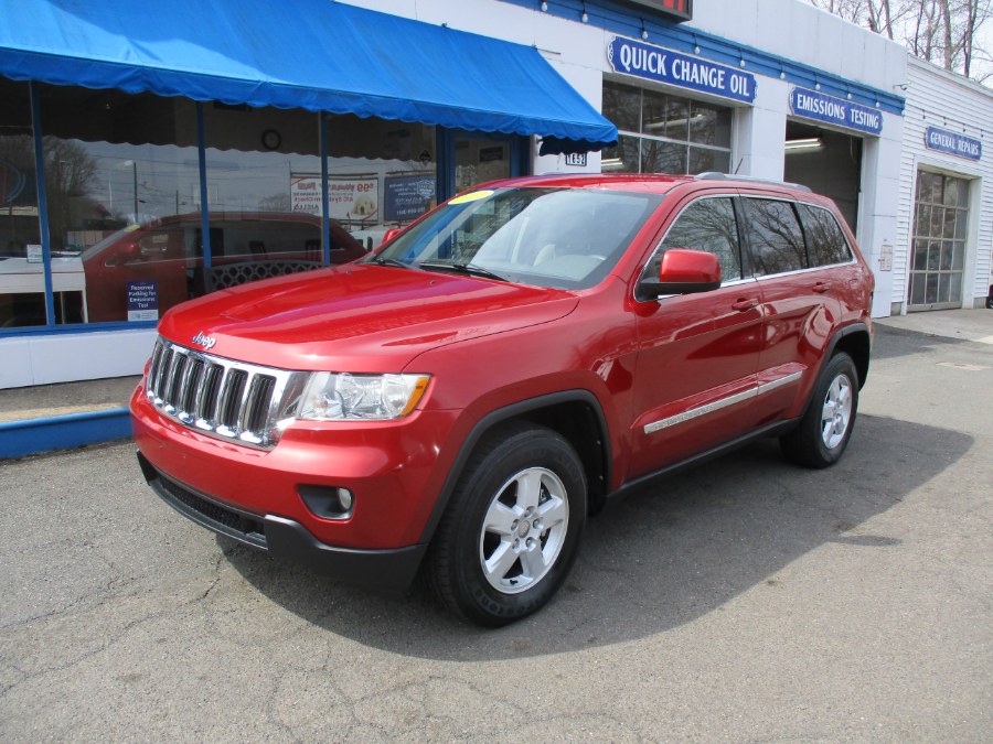 2011 Jeep Grand Cherokee 4WD 4dr Laredo X, available for sale in Meriden, Connecticut | Cos Central Auto. Meriden, Connecticut 2011 Jeep Grand Cherokee 4WD 4dr Laredo X, available for sale in Meriden, Connecticut | Cos Central Auto. Meriden, Connecticut