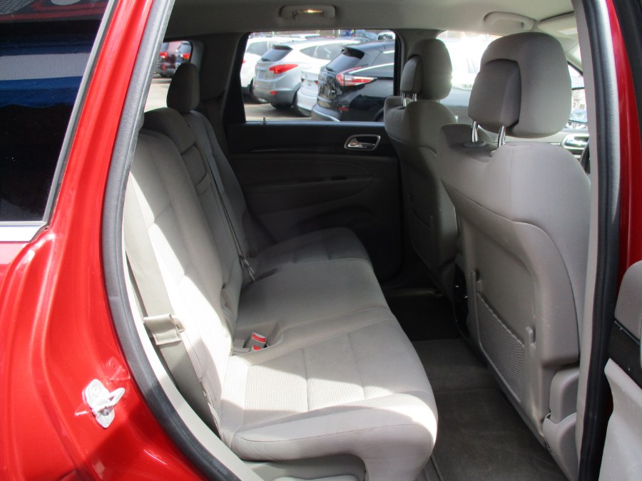 2011 Jeep Grand Cherokee 4WD 4dr Laredo X, available for sale in Meriden, Connecticut | Cos Central Auto. Meriden, Connecticut 2011 Jeep Grand Cherokee 4WD 4dr Laredo X, available for sale in Meriden, Connecticut | Cos Central Auto. Meriden, Connecticut