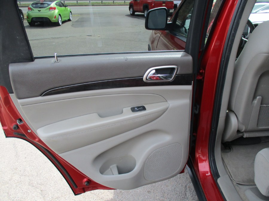 2011 Jeep Grand Cherokee 4WD 4dr Laredo X, available for sale in Meriden, Connecticut | Cos Central Auto. Meriden, Connecticut 2011 Jeep Grand Cherokee 4WD 4dr Laredo X, available for sale in Meriden, Connecticut | Cos Central Auto. Meriden, Connecticut