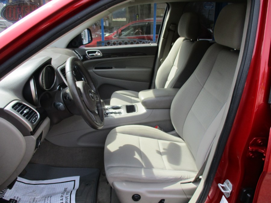 2011 Jeep Grand Cherokee 4WD 4dr Laredo X, available for sale in Meriden, Connecticut | Cos Central Auto. Meriden, Connecticut 2011 Jeep Grand Cherokee 4WD 4dr Laredo X, available for sale in Meriden, Connecticut | Cos Central Auto. Meriden, Connecticut