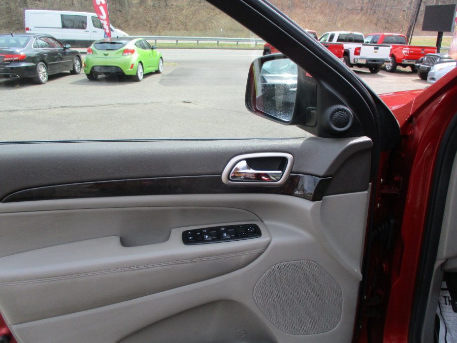 2011 Jeep Grand Cherokee 4WD 4dr Laredo X, available for sale in Meriden, Connecticut | Cos Central Auto. Meriden, Connecticut 2011 Jeep Grand Cherokee 4WD 4dr Laredo X, available for sale in Meriden, Connecticut | Cos Central Auto. Meriden, Connecticut