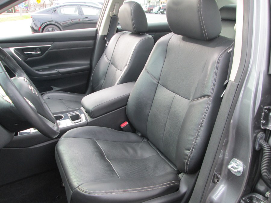 2016 Nissan Altima 4dr Sdn I4 2.5 SL, available for sale in Levittown, Pennsylvania | Levittown Auto. Levittown, Pennsylvania 2016 Nissan Altima 4dr Sdn I4 2.5 SL, available for sale in Levittown, Pennsylvania | Levittown Auto. Levittown, Pennsylvania