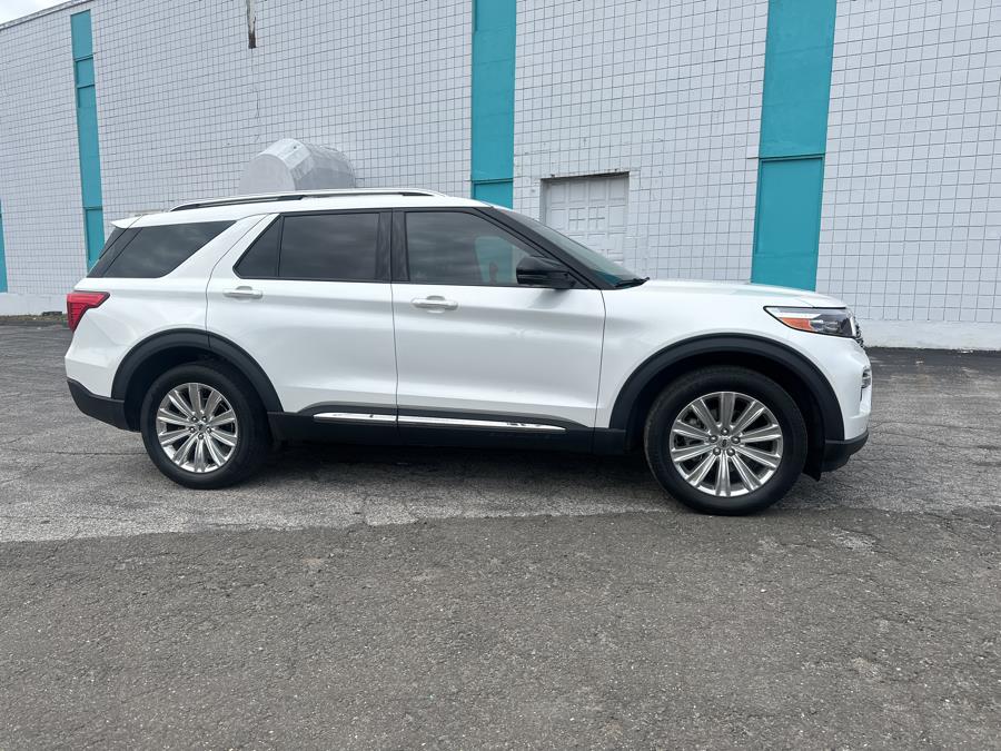 2020 Ford Explorer Limited 4WD, available for sale in Milford, Connecticut | Dealertown Auto Wholesalers. Milford, Connecticut