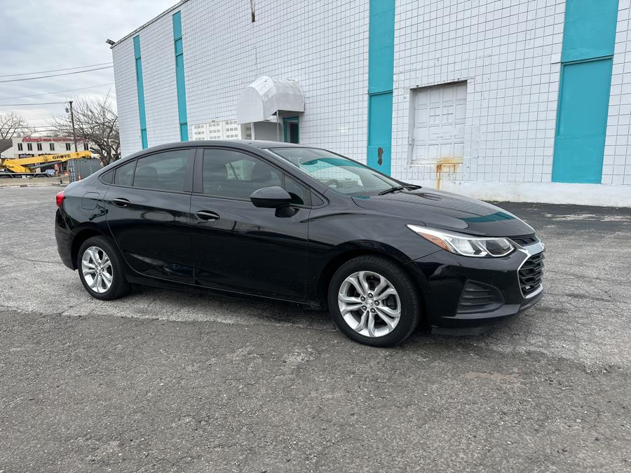 2019 Chevrolet Cruze 4dr Sdn LS, available for sale in Milford, Connecticut | Dealertown Auto Wholesalers. Milford, Connecticut 2019 Chevrolet Cruze 4dr Sdn LS, available for sale in Milford, Connecticut | Dealertown Auto Wholesalers. Milford, Connecticut
