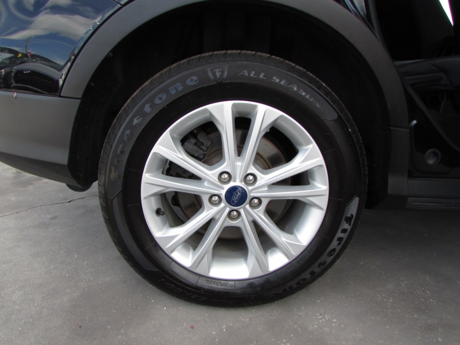 2018 Ford Escape SE FWD, available for sale in Orlando, Florida | VIP Auto Enterprise, Inc. Orlando, Florida 2018 Ford Escape SE FWD, available for sale in Orlando, Florida | VIP Auto Enterprise, Inc. Orlando, Florida