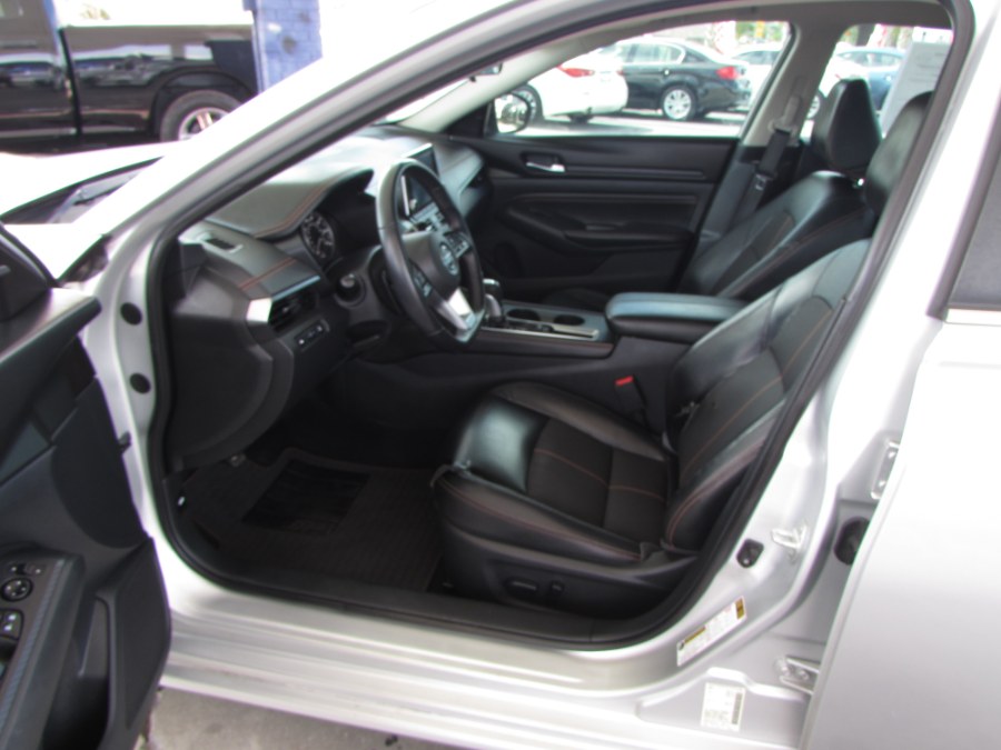 2020 Nissan Altima 2.5 SR Sedan, available for sale in Orlando, Florida | VIP Auto Enterprise, Inc. Orlando, Florida 2020 Nissan Altima 2.5 SR Sedan, available for sale in Orlando, Florida | VIP Auto Enterprise, Inc. Orlando, Florida