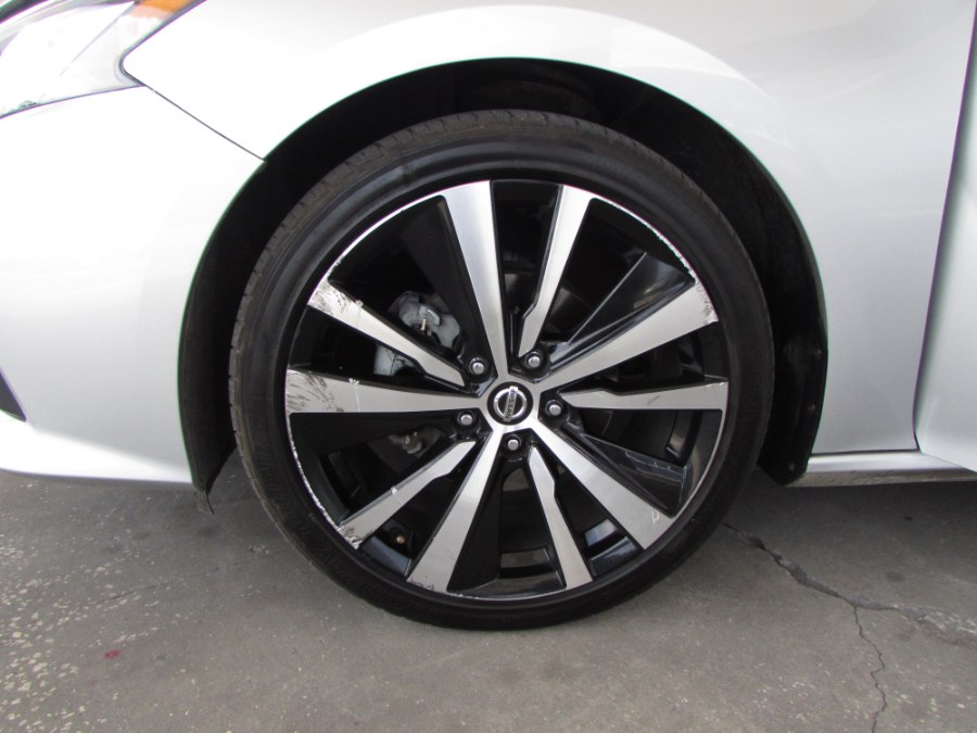 2020 Nissan Altima 2.5 SR Sedan, available for sale in Orlando, Florida | VIP Auto Enterprise, Inc. Orlando, Florida 2020 Nissan Altima 2.5 SR Sedan, available for sale in Orlando, Florida | VIP Auto Enterprise, Inc. Orlando, Florida