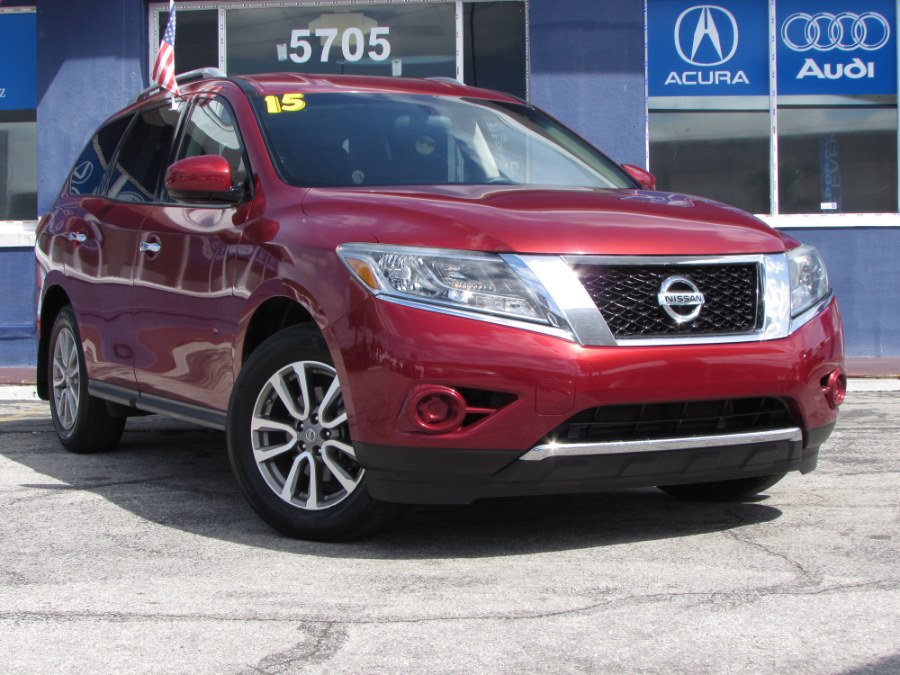 2015 Nissan Pathfinder 2WD 4dr S, available for sale in Orlando, Florida | VIP Auto Enterprise, Inc. Orlando, Florida 2015 Nissan Pathfinder 2WD 4dr S, available for sale in Orlando, Florida | VIP Auto Enterprise, Inc. Orlando, Florida