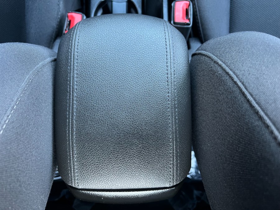 2014 Chevrolet Cruze 4dr Sdn Auto 1LT, available for sale in Bristol, Connecticut | Bristol Auto Center LLC. Bristol, Connecticut 2014 Chevrolet Cruze 4dr Sdn Auto 1LT, available for sale in Bristol, Connecticut | Bristol Auto Center LLC. Bristol, Connecticut