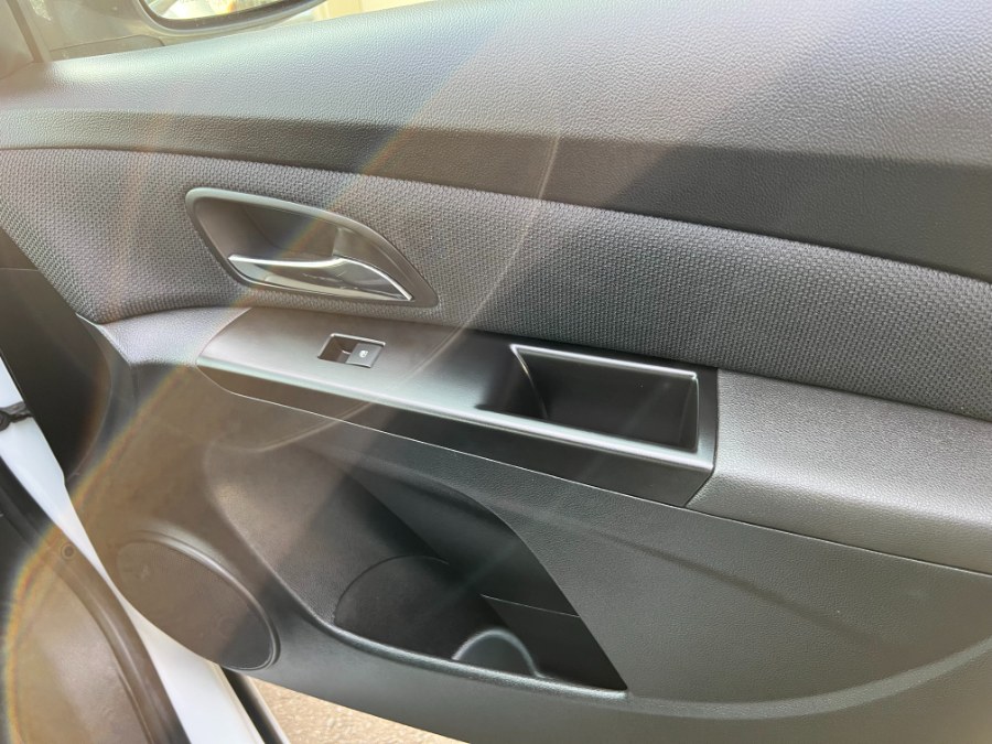 2014 Chevrolet Cruze 4dr Sdn Auto 1LT, available for sale in Bristol, Connecticut | Bristol Auto Center LLC. Bristol, Connecticut 2014 Chevrolet Cruze 4dr Sdn Auto 1LT, available for sale in Bristol, Connecticut | Bristol Auto Center LLC. Bristol, Connecticut