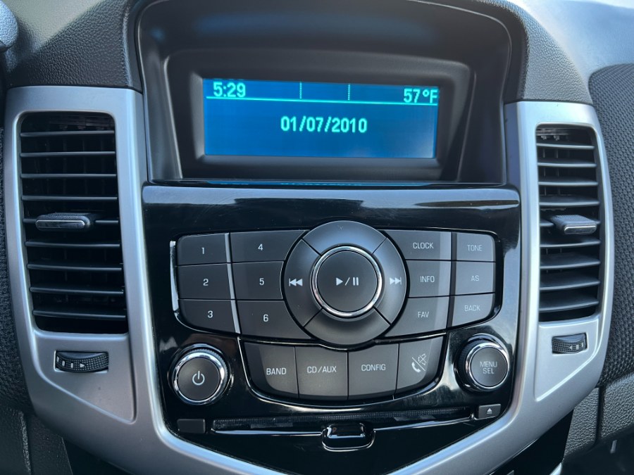 2014 Chevrolet Cruze 4dr Sdn Auto 1LT, available for sale in Bristol, Connecticut | Bristol Auto Center LLC. Bristol, Connecticut 2014 Chevrolet Cruze 4dr Sdn Auto 1LT, available for sale in Bristol, Connecticut | Bristol Auto Center LLC. Bristol, Connecticut