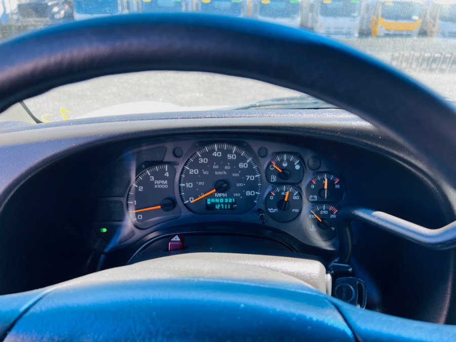 2003 GMC CC6500 UTILITY BODY + LOW MILES + PRE EMISSIONS + NO CDL, available for sale in South Amboy, New Jersey | NJ Truck Spot. South Amboy, New Jersey 2003 GMC CC6500 UTILITY BODY + LOW MILES + PRE EMISSIONS + NO CDL, available for sale in South Amboy, New Jersey | NJ Truck Spot. South Amboy, New Jersey