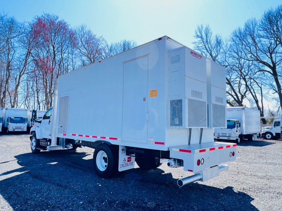 2003 GMC CC6500 UTILITY BODY + LOW MILES + PRE EMISSIONS + NO CDL, available for sale in South Amboy, New Jersey | NJ Truck Spot. South Amboy, New Jersey 2003 GMC CC6500 UTILITY BODY + LOW MILES + PRE EMISSIONS + NO CDL, available for sale in South Amboy, New Jersey | NJ Truck Spot. South Amboy, New Jersey