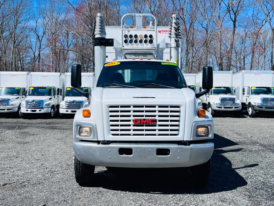 2003 GMC CC6500 UTILITY BODY + LOW MILES + PRE EMISSIONS + NO CDL, available for sale in South Amboy, New Jersey | NJ Truck Spot. South Amboy, New Jersey 2003 GMC CC6500 UTILITY BODY + LOW MILES + PRE EMISSIONS + NO CDL, available for sale in South Amboy, New Jersey | NJ Truck Spot. South Amboy, New Jersey