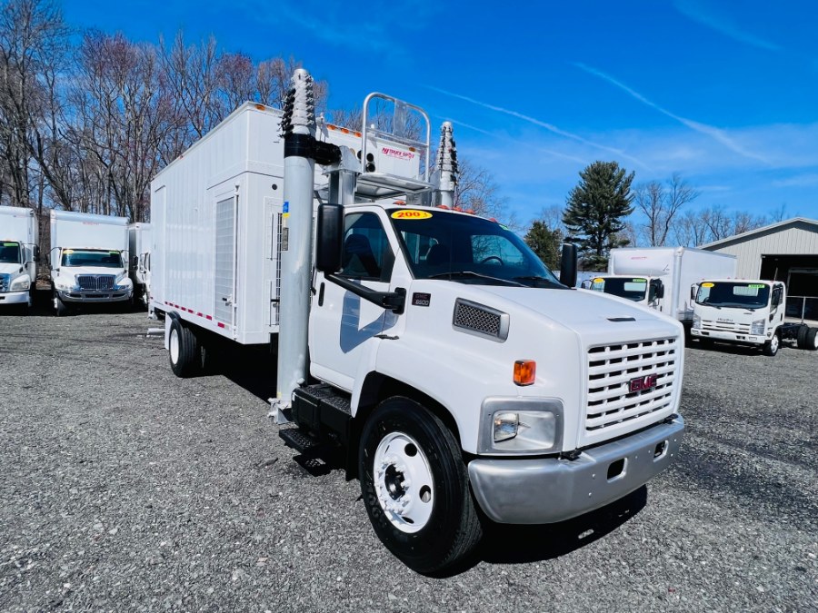 2003 GMC CC6500 UTILITY BODY + LOW MILES + PRE EMISSIONS + NO CDL, available for sale in South Amboy, New Jersey | NJ Truck Spot. South Amboy, New Jersey 2003 GMC CC6500 UTILITY BODY + LOW MILES + PRE EMISSIONS + NO CDL, available for sale in South Amboy, New Jersey | NJ Truck Spot. South Amboy, New Jersey