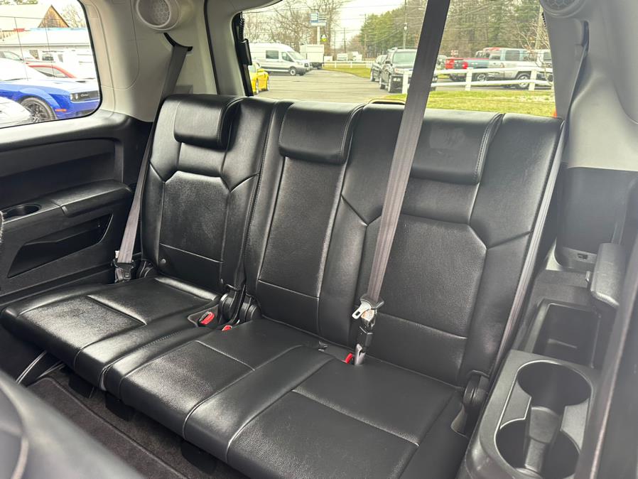 2011 Honda Pilot 4WD 4dr Touring w/RES & Navi, available for sale in South Windsor, Connecticut | Mike And Tony Auto Sales, Inc. South Windsor, Connecticut 2011 Honda Pilot 4WD 4dr Touring w/RES & Navi, available for sale in South Windsor, Connecticut | Mike And Tony Auto Sales, Inc. South Windsor, Connecticut