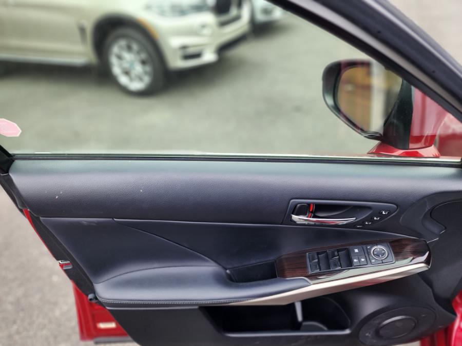 2015 Lexus IS 250 4dr Sport Sdn AWD, available for sale in Newark , New Jersey | Champion Used Auto Sales 2. Newark , New Jersey 2015 Lexus IS 250 4dr Sport Sdn AWD, available for sale in Newark , New Jersey | Champion Used Auto Sales 2. Newark , New Jersey