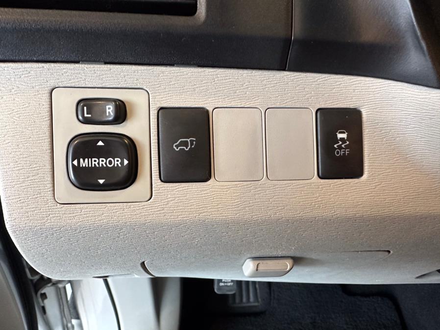 2014 Toyota Venza 4dr Wgn I4 AWD LE (Natl), available for sale in West Hartford, Connecticut | AutoMax. West Hartford, Connecticut 2014 Toyota Venza 4dr Wgn I4 AWD LE (Natl), available for sale in West Hartford, Connecticut | AutoMax. West Hartford, Connecticut