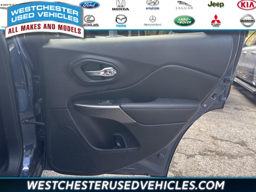 2020 Jeep Cherokee Limited, available for sale in White Plains, New York | Westchester Used Vehicles. White Plains, New York 2020 Jeep Cherokee Limited, available for sale in White Plains, New York | Westchester Used Vehicles. White Plains, New York