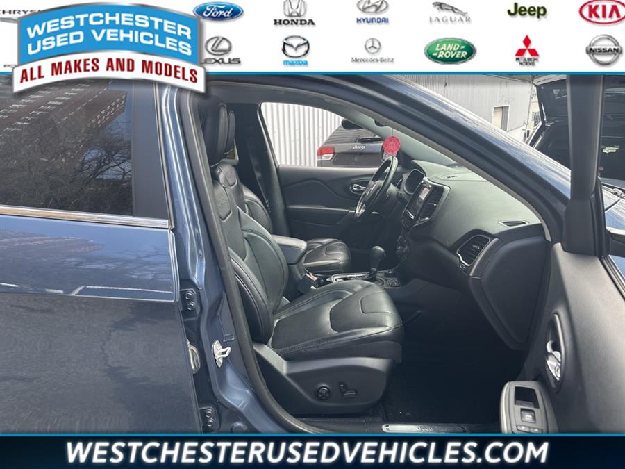 2020 Jeep Cherokee Limited, available for sale in White Plains, New York | Westchester Used Vehicles. White Plains, New York 2020 Jeep Cherokee Limited, available for sale in White Plains, New York | Westchester Used Vehicles. White Plains, New York