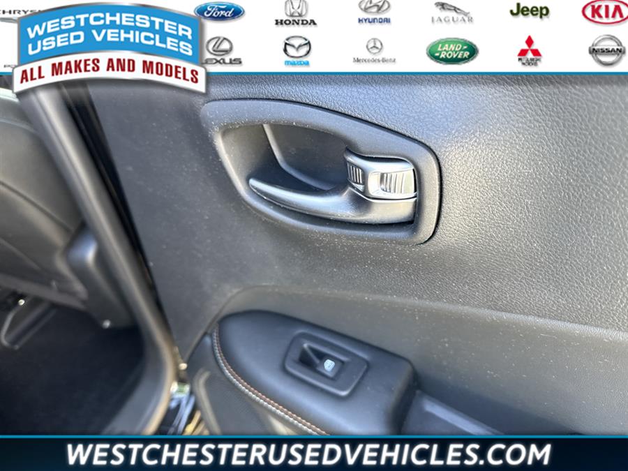2020 Jeep Compass Latitude, available for sale in White Plains, New York | Westchester Used Vehicles. White Plains, New York 2020 Jeep Compass Latitude, available for sale in White Plains, New York | Westchester Used Vehicles. White Plains, New York