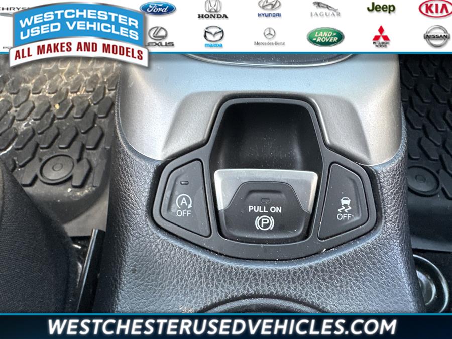 2019 Jeep Compass Latitude, available for sale in White Plains, New York | Westchester Used Vehicles. White Plains, New York 2019 Jeep Compass Latitude, available for sale in White Plains, New York | Westchester Used Vehicles. White Plains, New York
