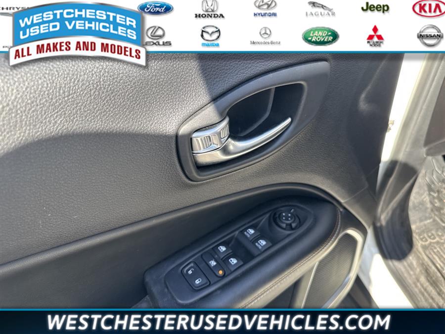 2019 Jeep Compass Latitude, available for sale in White Plains, New York | Westchester Used Vehicles. White Plains, New York 2019 Jeep Compass Latitude, available for sale in White Plains, New York | Westchester Used Vehicles. White Plains, New York
